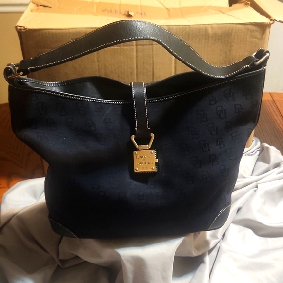 EUC** Dooney and Bourke*** Black - Picture 1 of 7